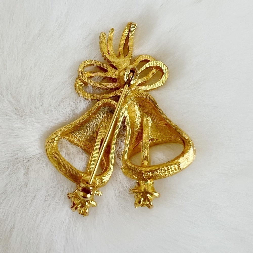 Vintage Mamselle Women Gold Christmas Bells with Pearl Pin Holiday Brooch - Picture 8 of 9